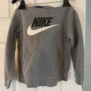 Nike Youth Gray Club Fleece Pullover Hoodie